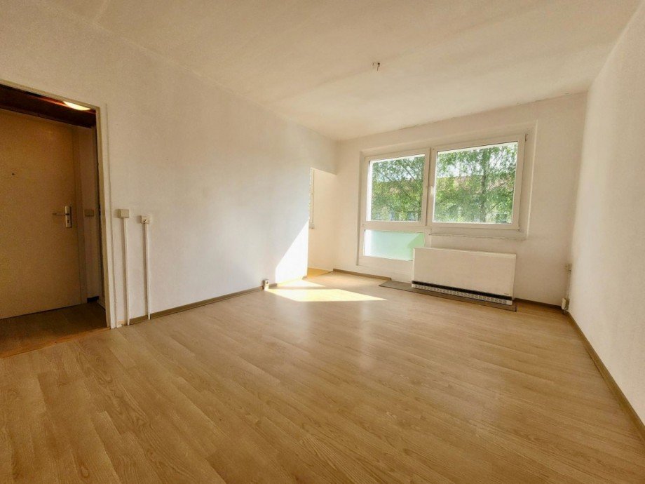 Wohnzimmer mit K�che Etagenwohnung D�rrr�hrsdorf-Dittersbach
