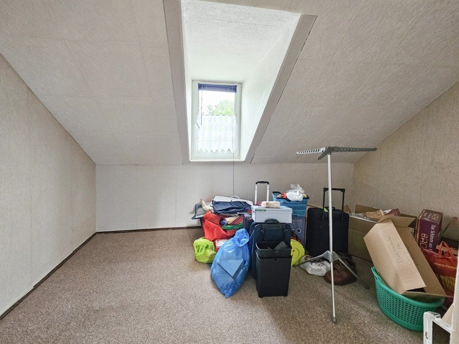 Schlafzimmer Dachgeschoss Links Mehrfamilienhaus Dohna