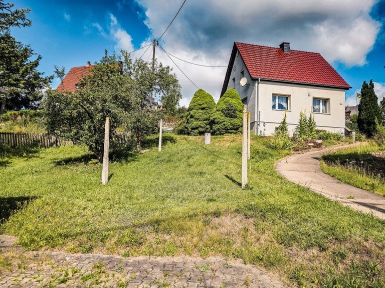 Zugang Bad Gottleuba-Berggie�h�bel Einfamilienhaus Einfamilienhaus mit Potenzial: Gem�tliches Zuhause f�r die kleine Familie!
