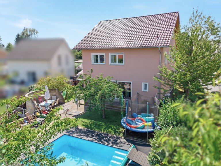 Modernes Haus mit Pool Lohmen Einfamilienhaus Wohlf�hlen im modernen Einfamilienhaus mit viel Komfort und sehr guter Energiebilanz