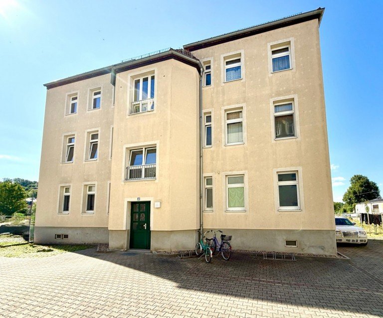 Hausansicht mit Hof Pirna Etagenwohnung Ab sofort verf�gbar - Frisch renovierte Wohnung in ruhiger Hinterhauslage