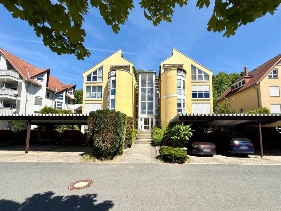 Frontansicht Etagenwohnung Dohma