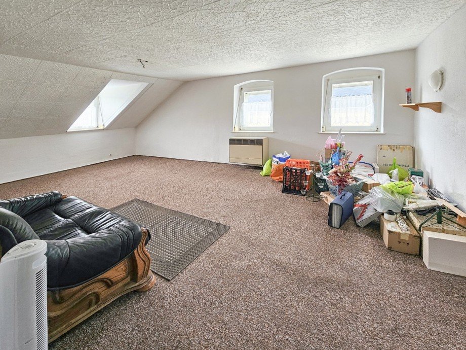 Wohnzimmer Dachgeschoss Rechts Mehrfamilienhaus Dohna