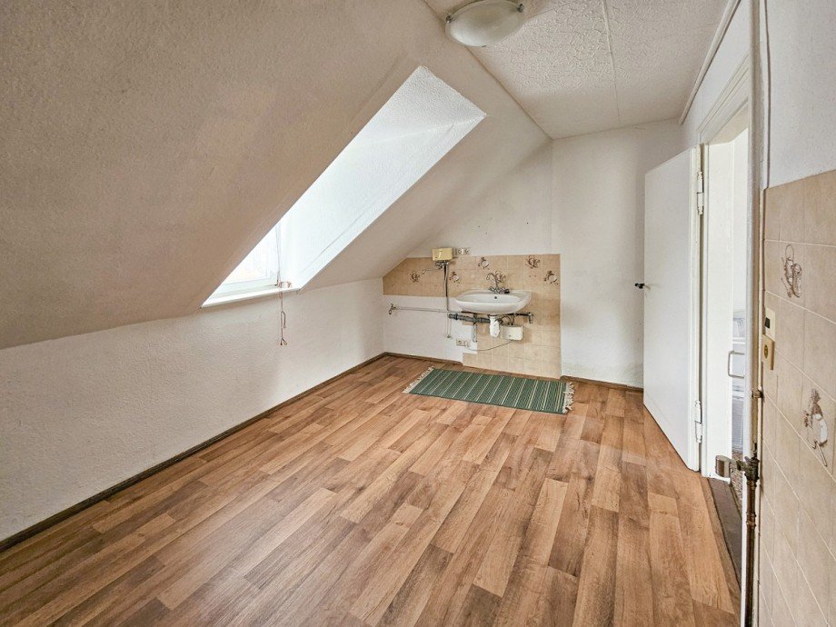 K�che Dachgeschoss Rechts Mehrfamilienhaus Dohna