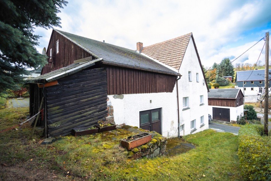 Au�enansicht Seite Bauernhaus Altenberg