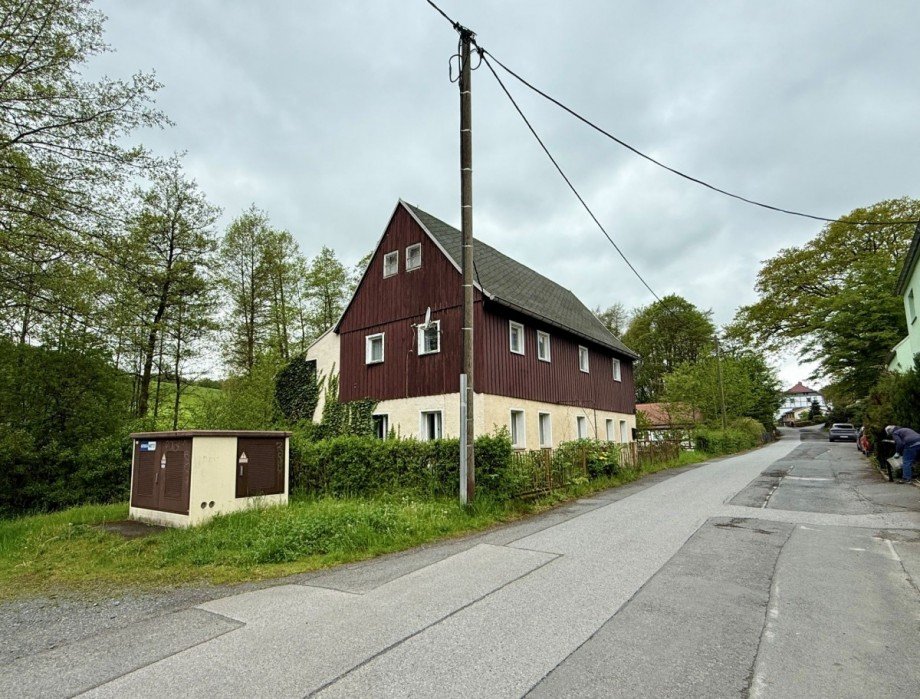 Stra�enansicht Einfamilienhaus Struppen