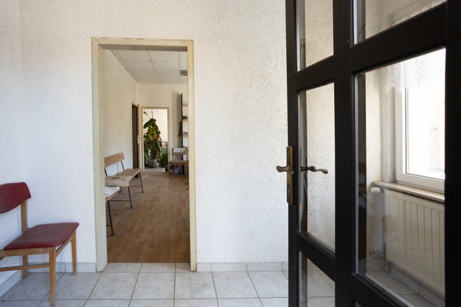 Eingangsbereich Gewerbeeinheit Mehrfamilienhaus Bad Gottleuba-Berggie�h�bel